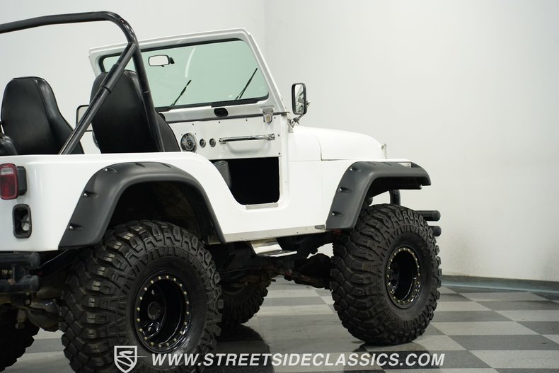 Jeep-Cj5-1979-White-Black-2