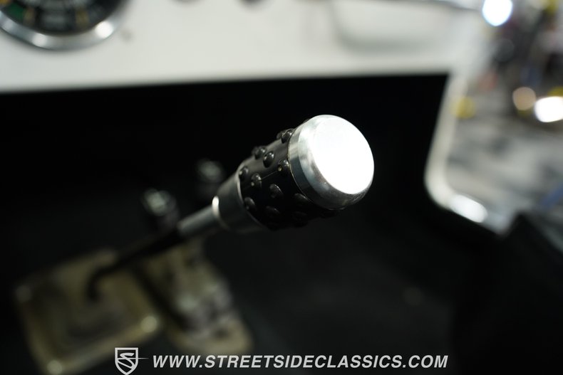 Jeep-Cj5-1979-White-Black-39