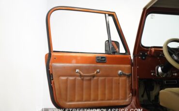 Jeep-Cj7-1976-Orange-Tan-34