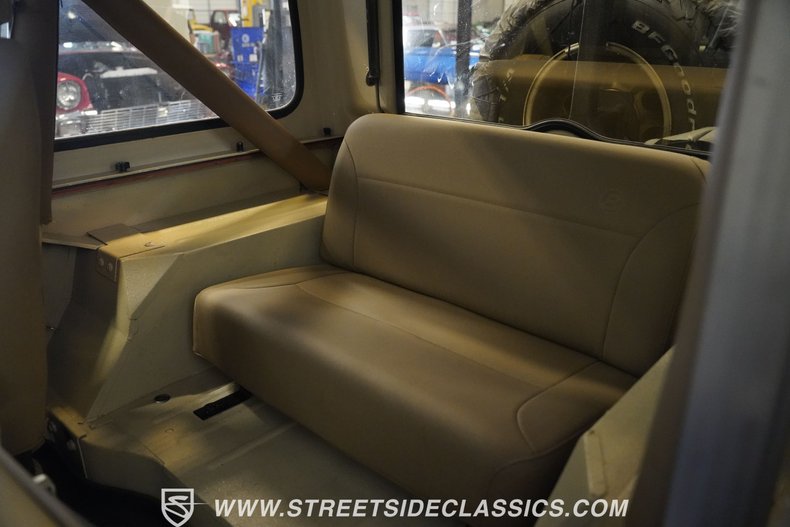 Jeep-Cj7-1976-Orange-Tan-43