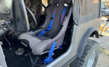Jeep-Cj7-1977-Gray-Black-3