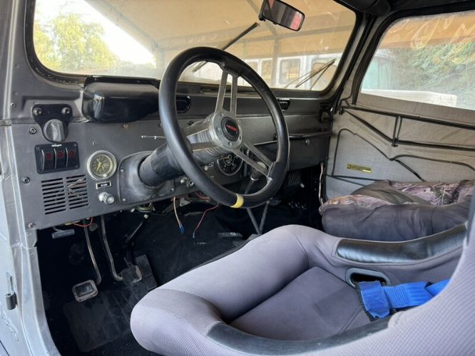 Jeep-Cj7-1977-Gray-Black-4