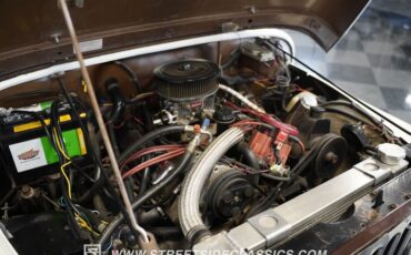 Jeep-Cj7-1980-White-Tan-21