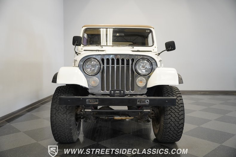 Jeep-Cj7-1980-White-Tan-24