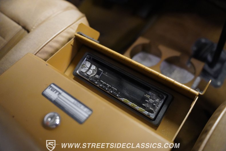 Jeep-Cj7-1980-White-Tan-44