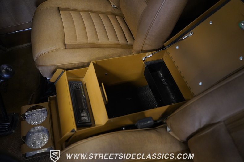 Jeep-Cj7-1980-White-Tan-45