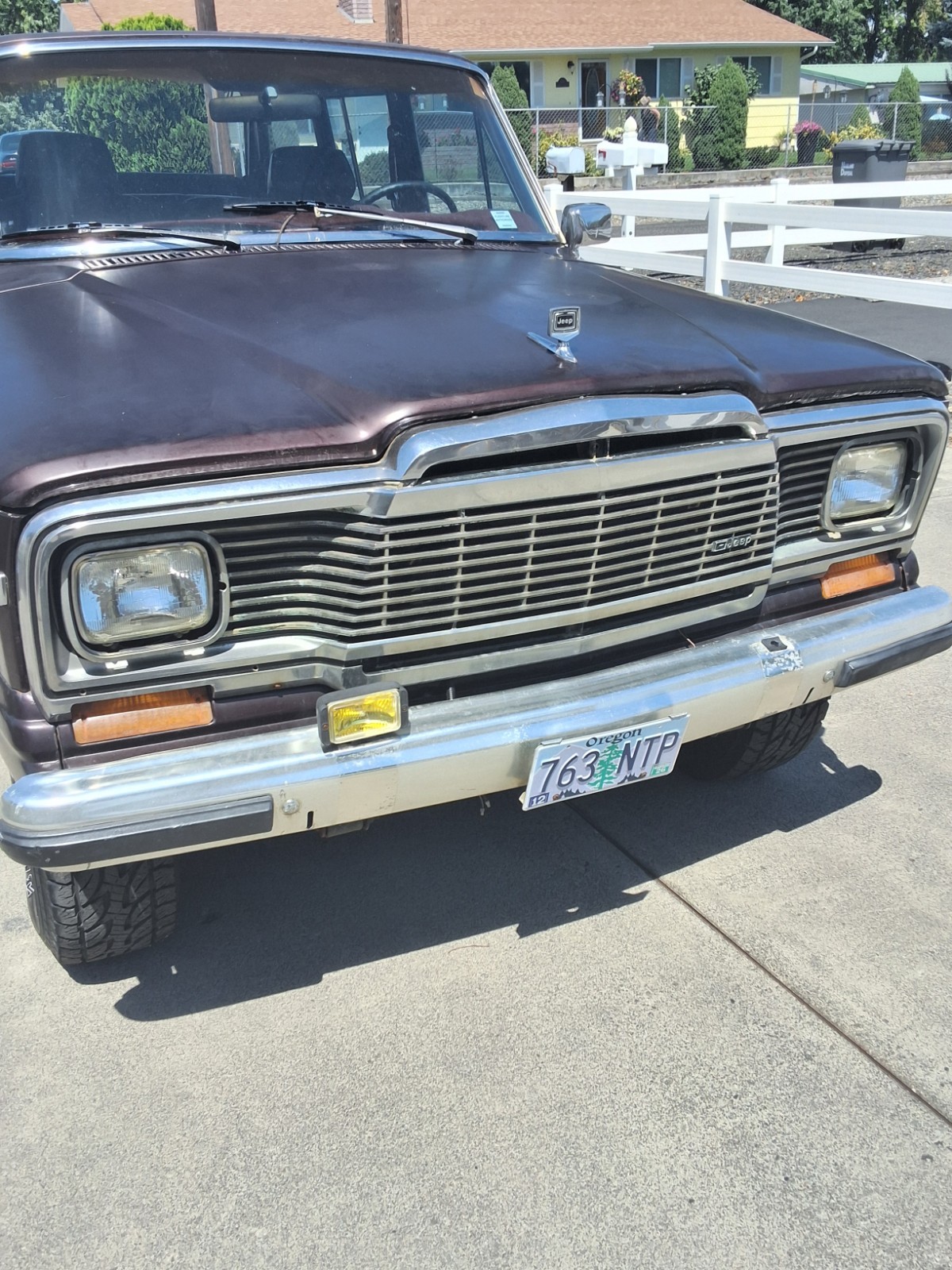 Jeep-Grand-Wagoneer-1989-SUV-12