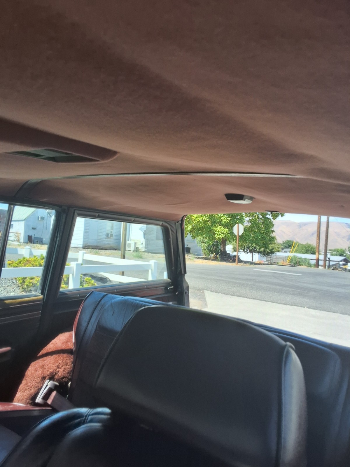 Jeep-Grand-Wagoneer-1989-SUV-16