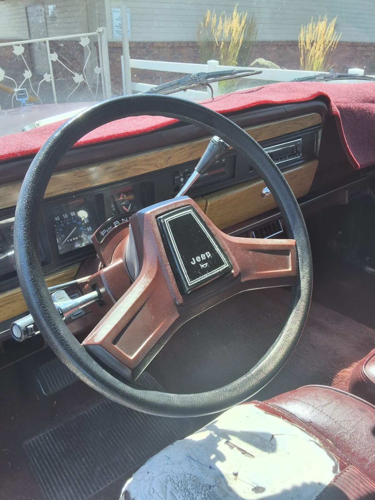 Jeep-Grand-Wagoneer-1989-SUV-17