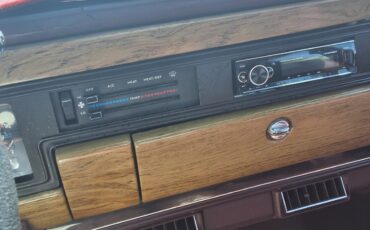 Jeep-Grand-Wagoneer-1989-SUV-21