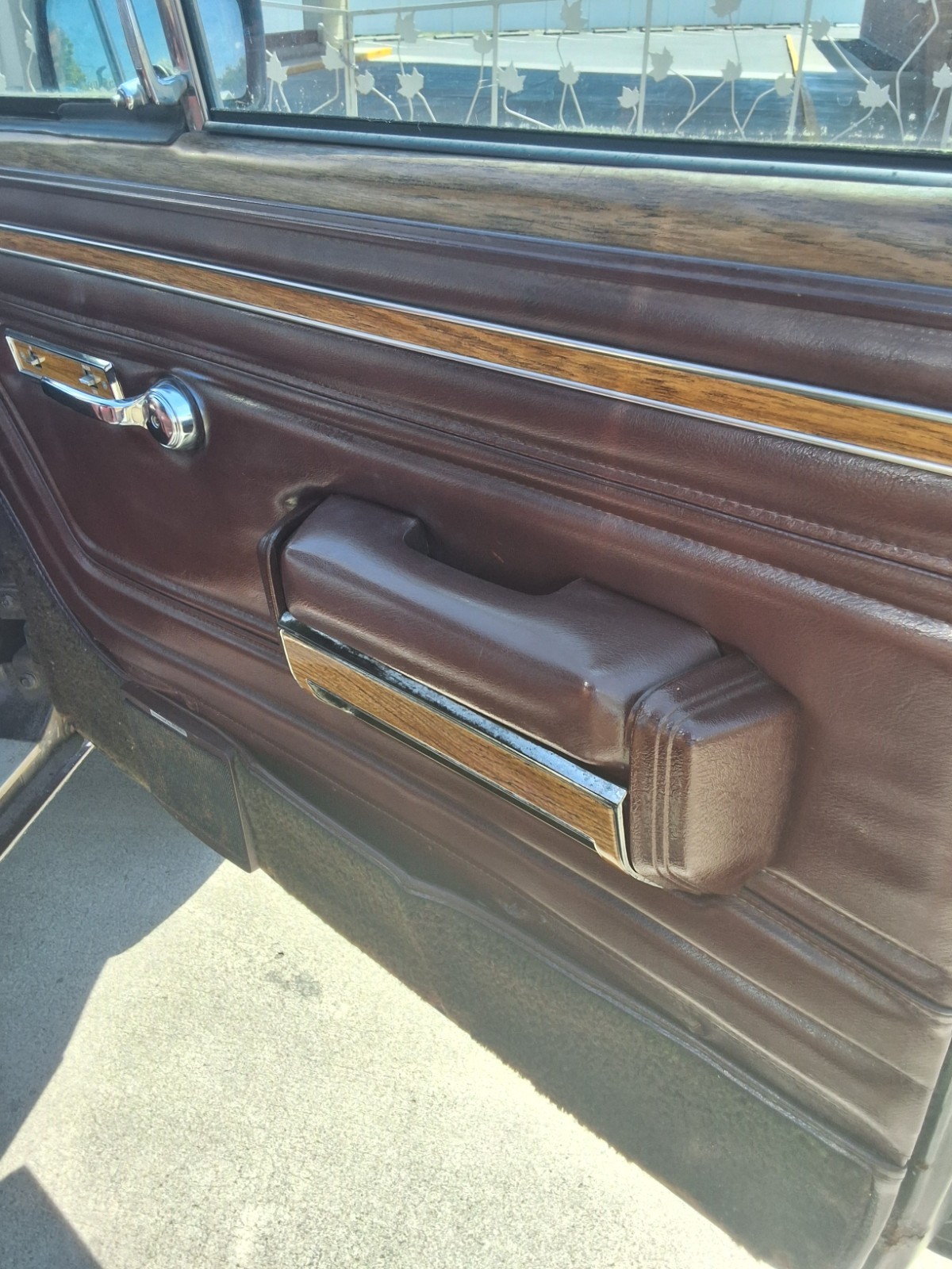 Jeep-Grand-Wagoneer-1989-SUV-31