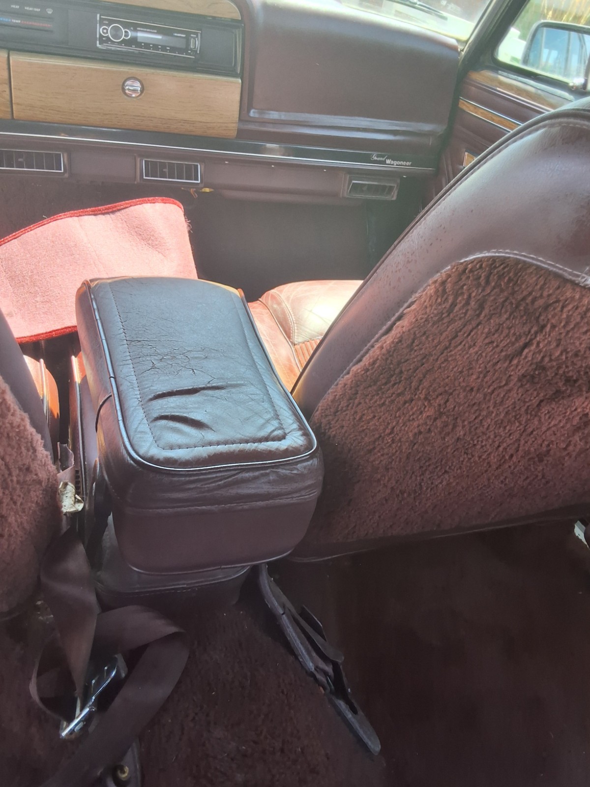 Jeep-Grand-Wagoneer-1989-SUV-34