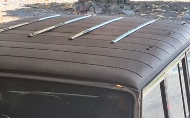 Jeep-Grand-Wagoneer-1989-SUV-6