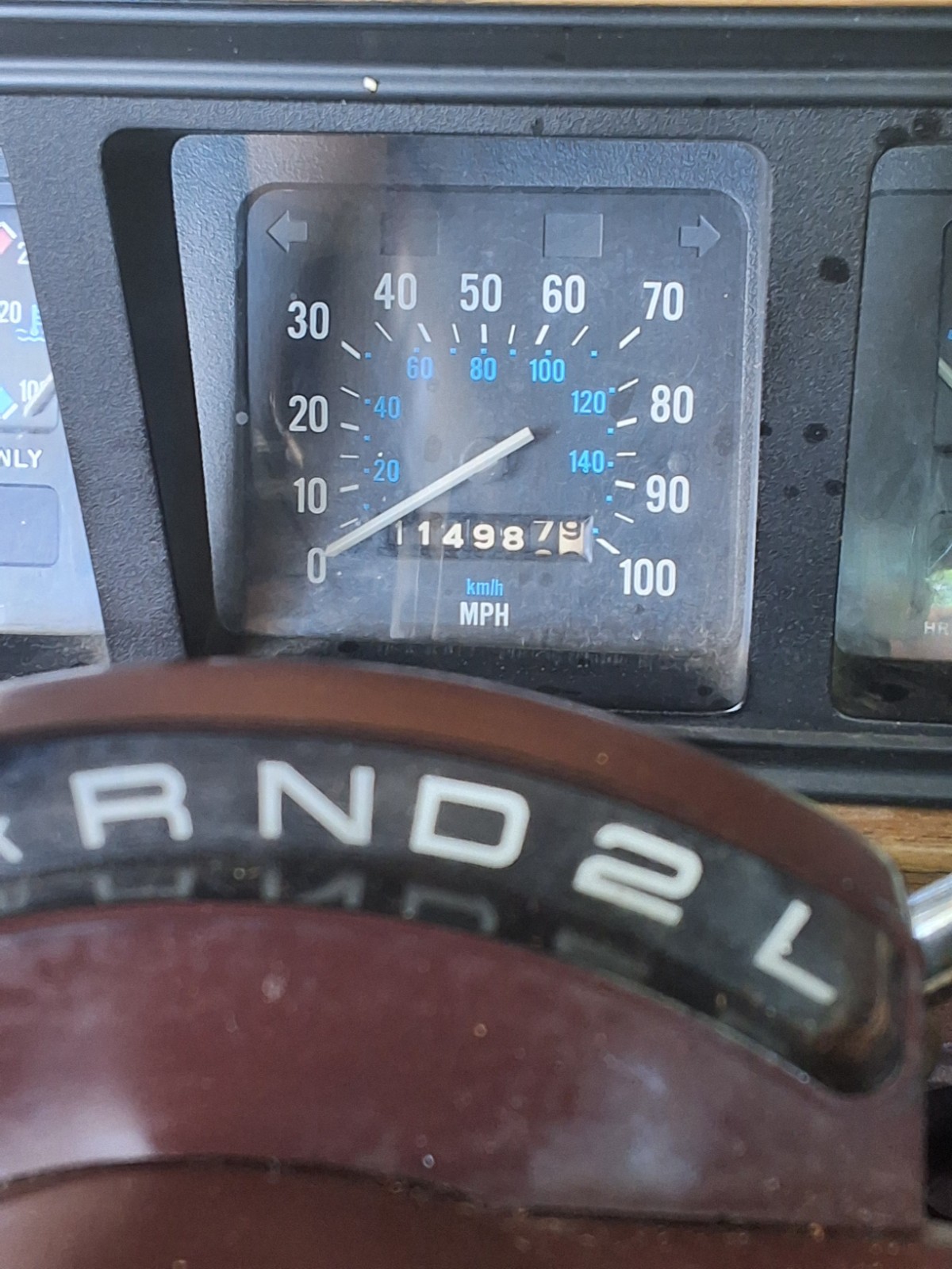 Jeep-Grand-Wagoneer-1989-SUV-7
