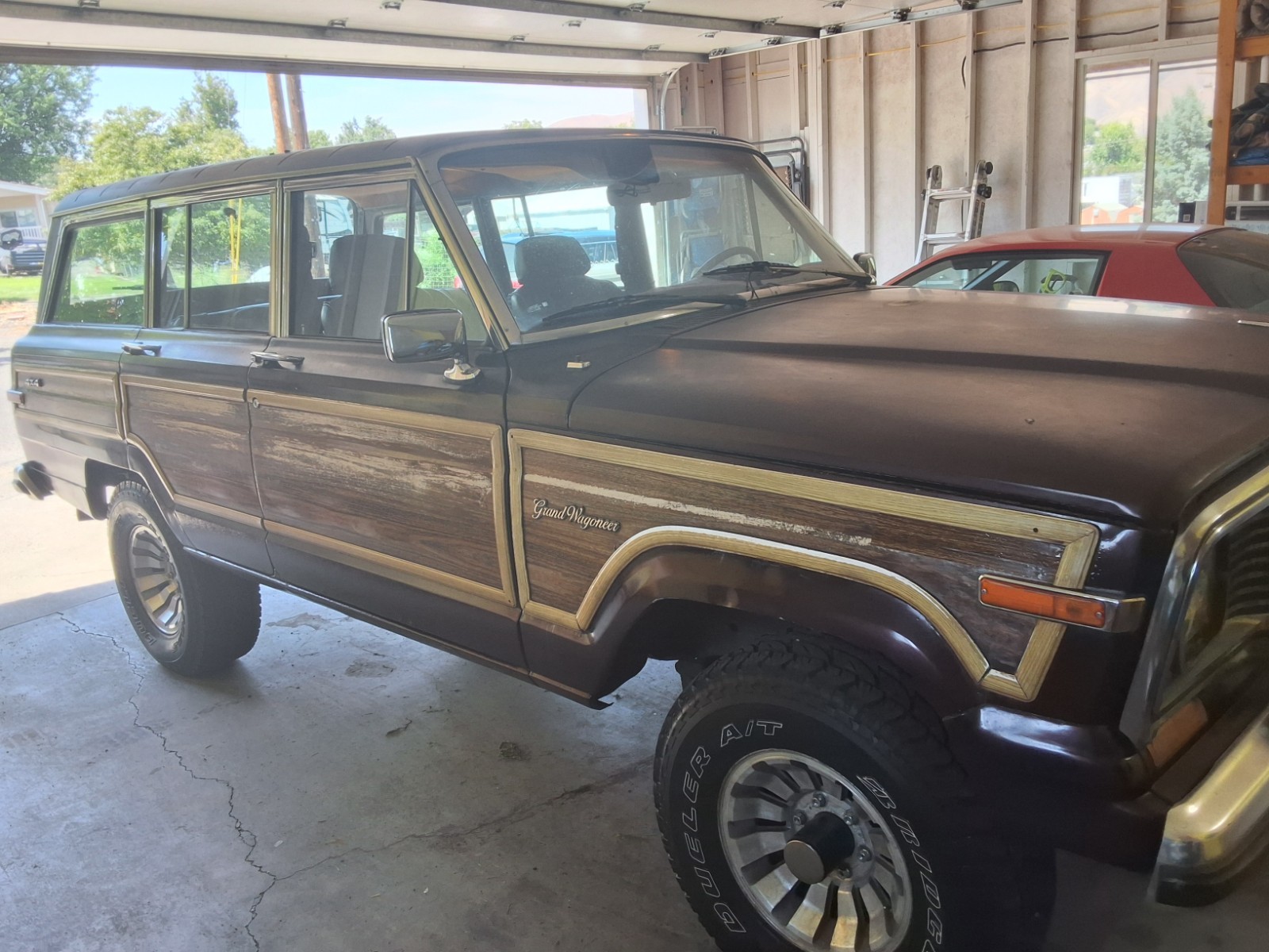 Jeep-Grand-Wagoneer-1989-SUV-8