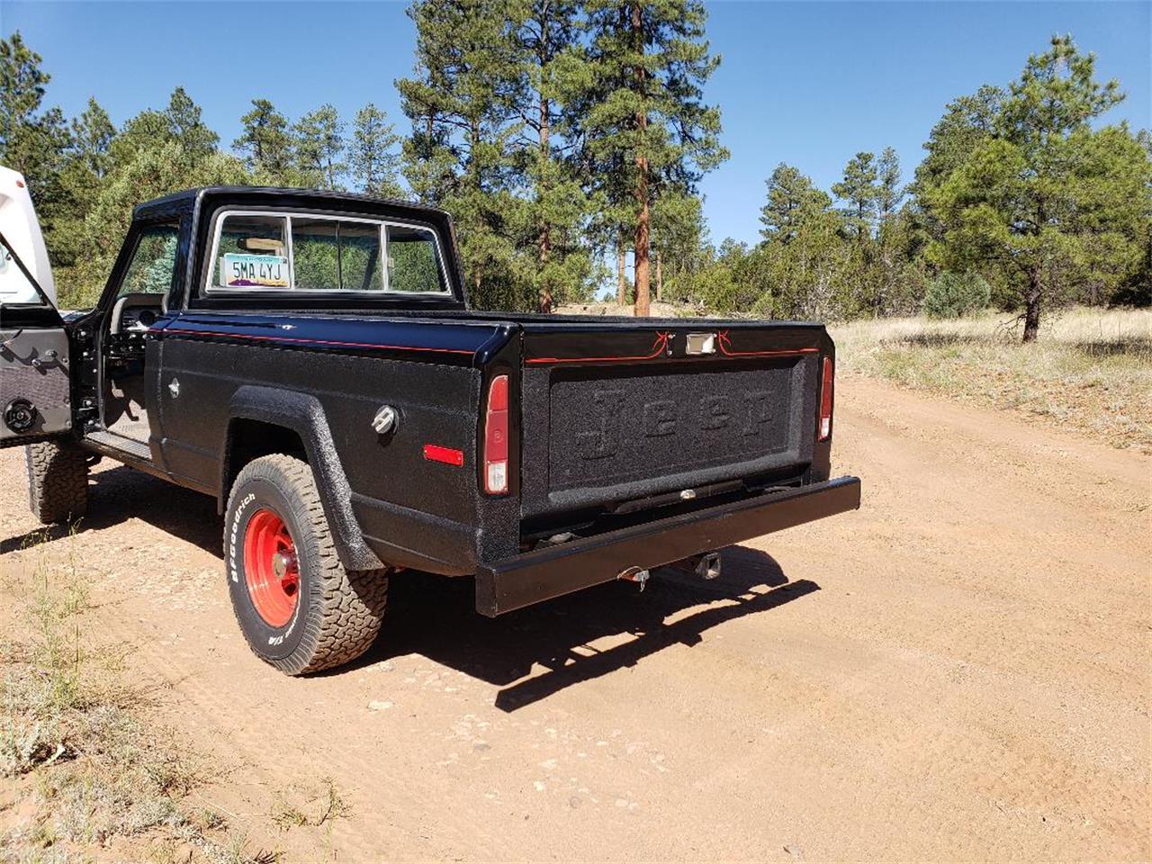 Jeep-J10-1976-Black-Gray-1