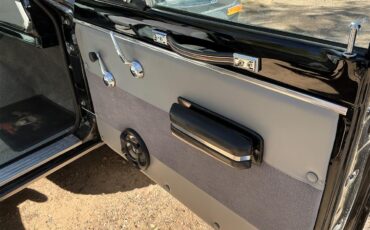 Jeep-J10-1976-Black-Gray-14