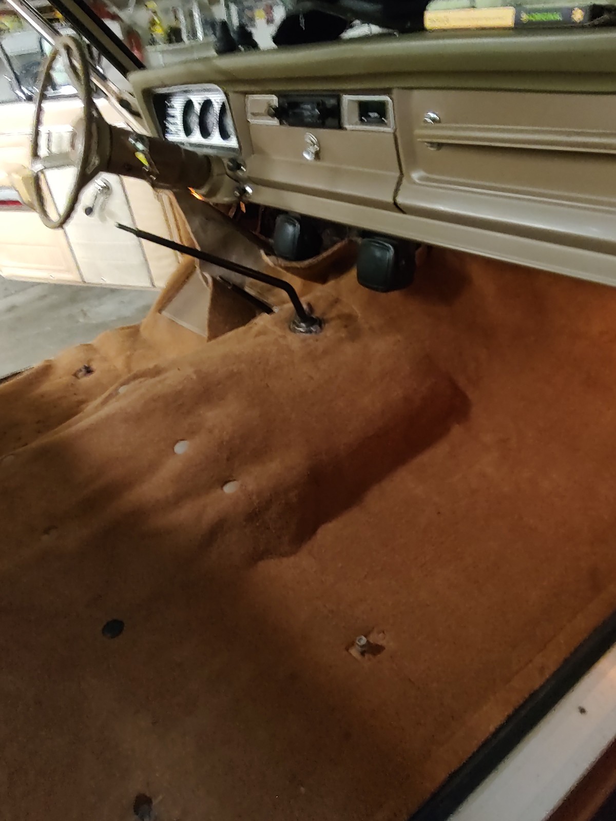Jeep-J10-1981-Standard-Cab-Pickup-38