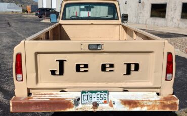 Jeep-J10-1981-Standard-Cab-Pickup-4