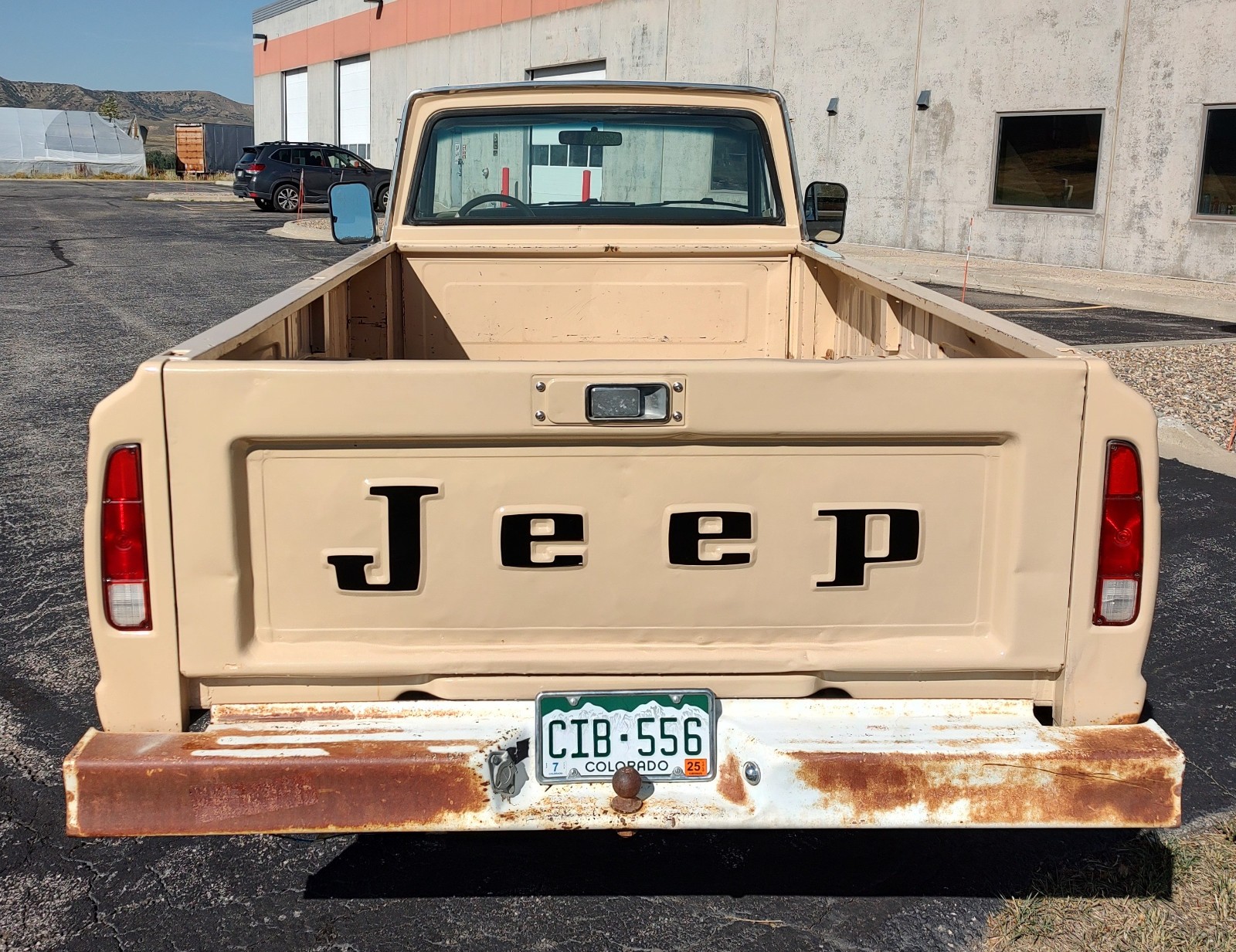 Jeep-J10-1981-Standard-Cab-Pickup-4