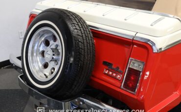 Jeep-Jeepster-1968-Red-Tan-22