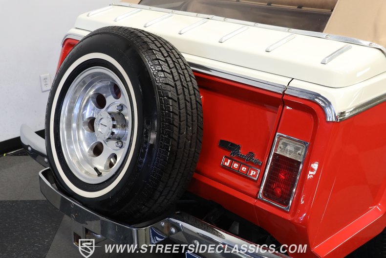 Jeep-Jeepster-1968-Red-Tan-22