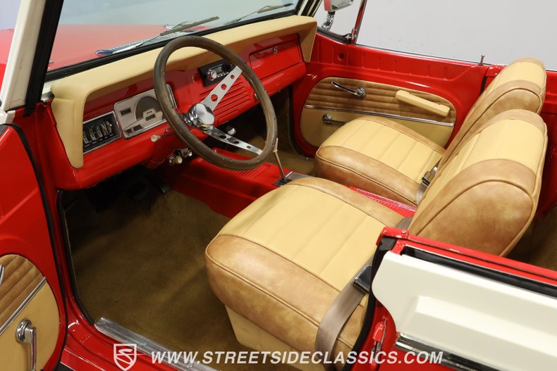 Jeep-Jeepster-1968-Red-Tan-3