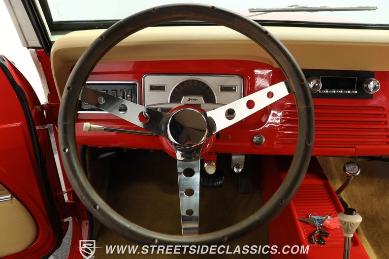 Jeep-Jeepster-1968-Red-Tan-33