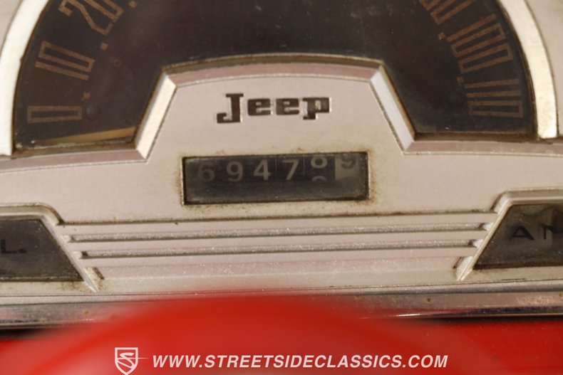Jeep-Jeepster-1968-Red-Tan-35