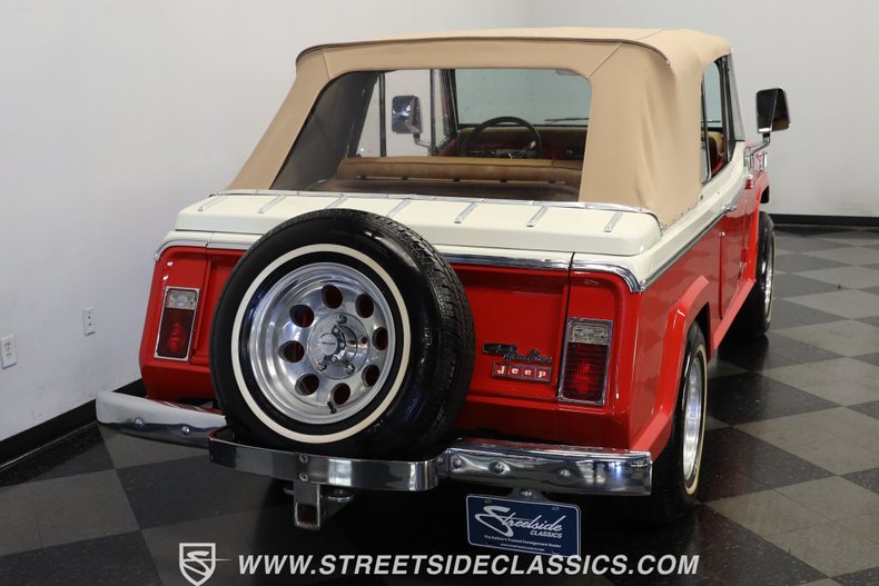 Jeep-Jeepster-1968-Red-Tan-8