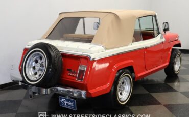 Jeep-Jeepster-1968-Red-Tan-9