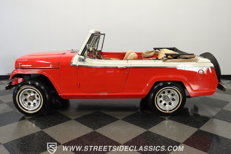 Jeep-Jeepster-1968-Red-Tan