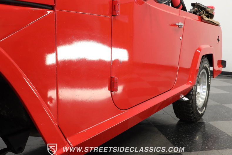Jeep-Other-1969-Red-Black-19