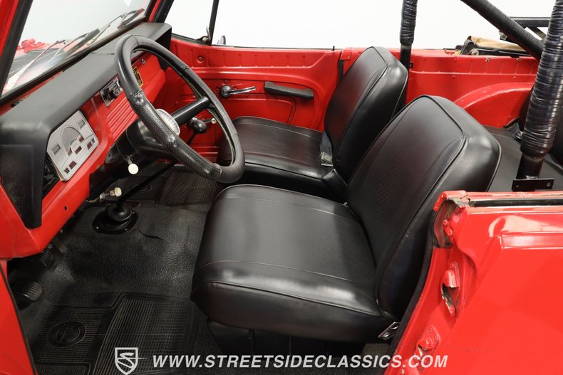 Jeep-Other-1969-Red-Black-32