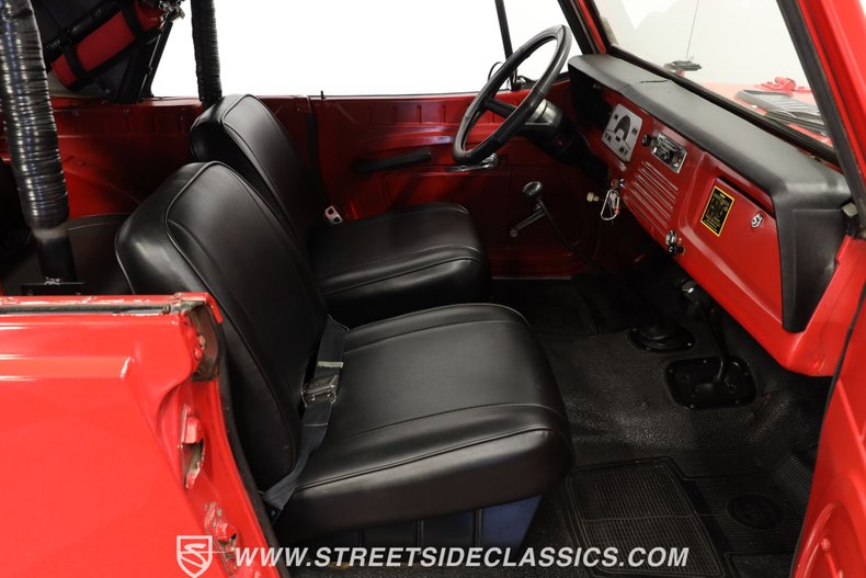 Jeep-Other-1969-Red-Black-43