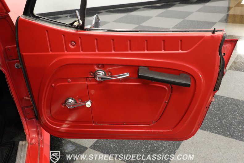 Jeep-Other-1969-Red-Black-47