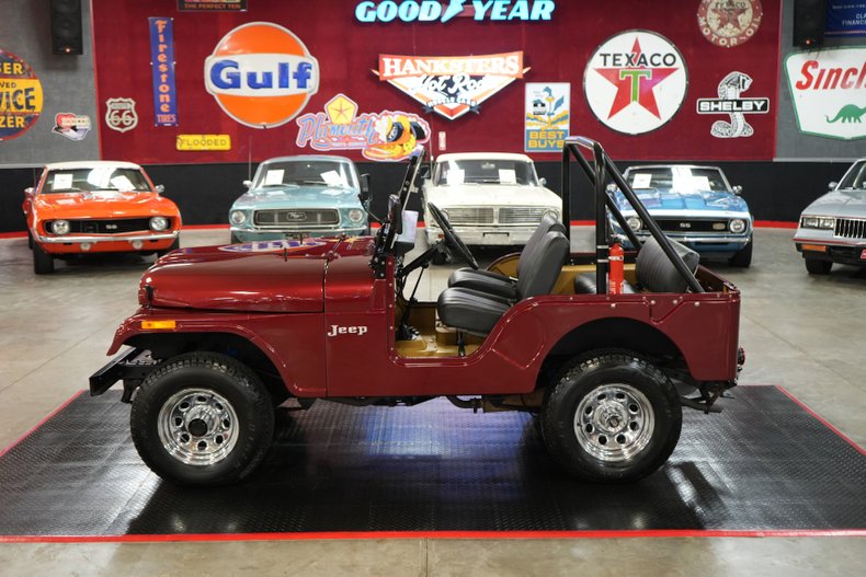 Jeep-Other-1973-Maroon-Tan-12