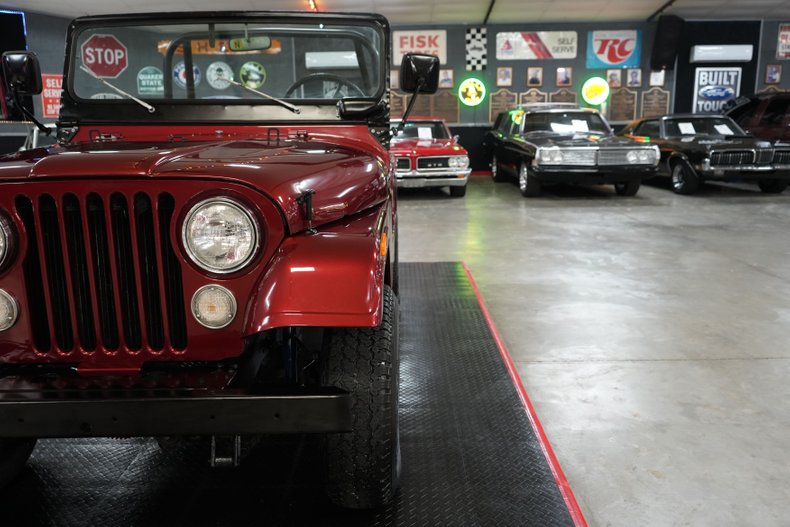 Jeep-Other-1973-Maroon-Tan-27