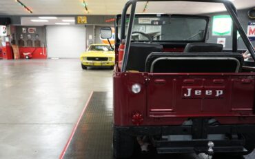 Jeep-Other-1973-Maroon-Tan-33