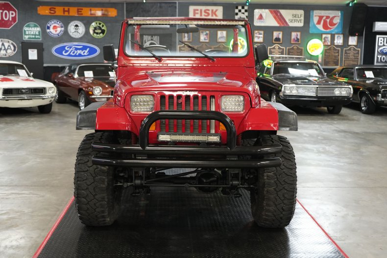 Jeep-Other-1982-Red-Black-11