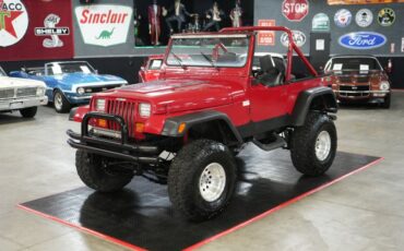 Jeep-Other-1982-Red-Black-12