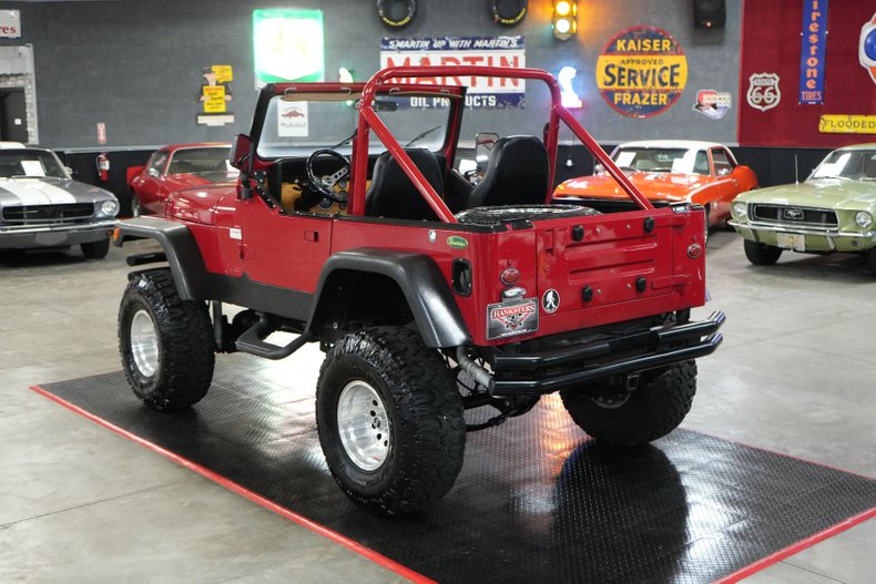 Jeep-Other-1982-Red-Black-14