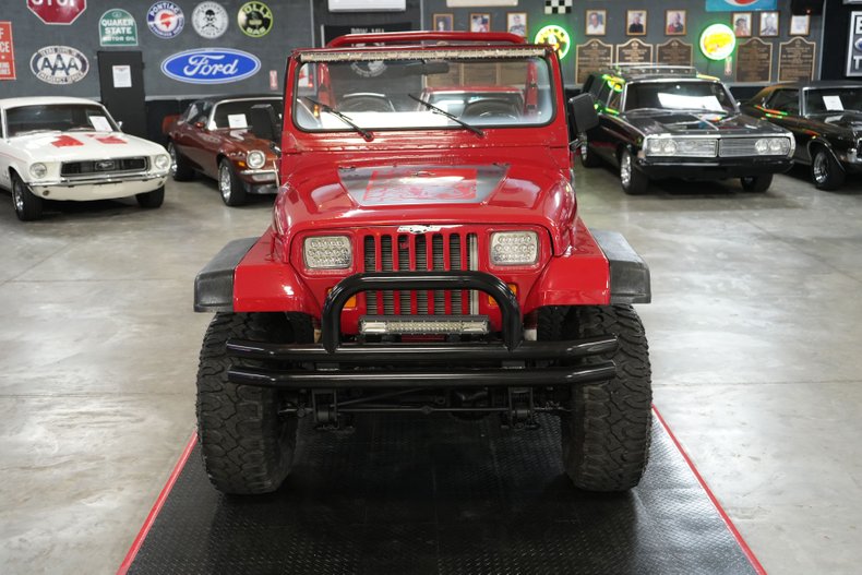 Jeep-Other-1982-Red-Black-19