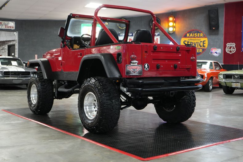 Jeep-Other-1982-Red-Black-20