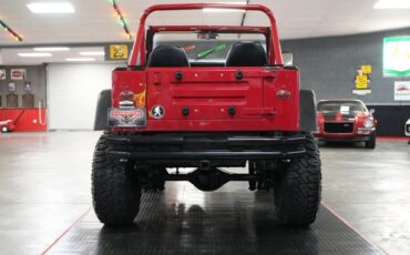 Jeep-Other-1982-Red-Black-21
