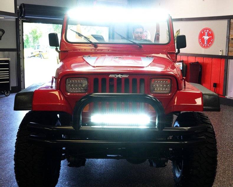 Jeep-Other-1982-Red-Black-29