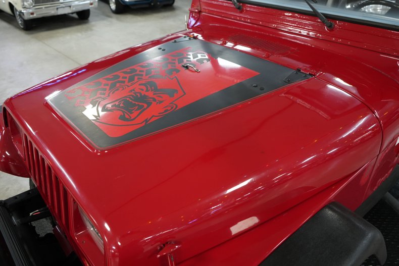 Jeep-Other-1982-Red-Black-32