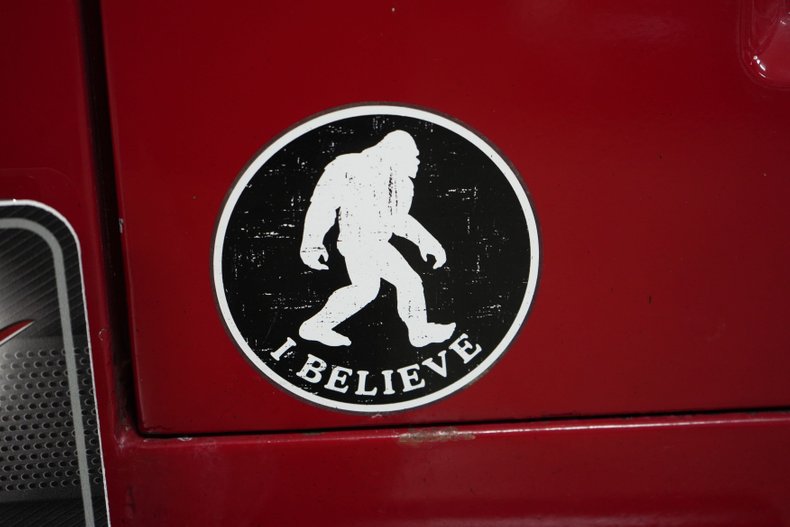 Jeep-Other-1982-Red-Black-39
