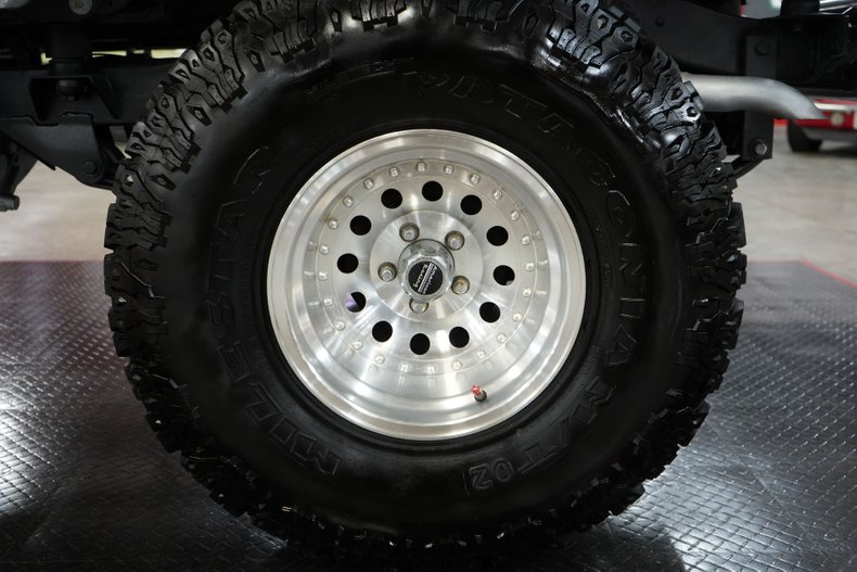 Jeep-Other-1982-Red-Black-4