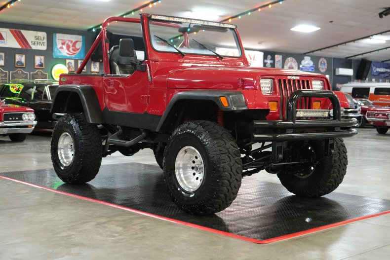Jeep-Other-1982-Red-Black-44